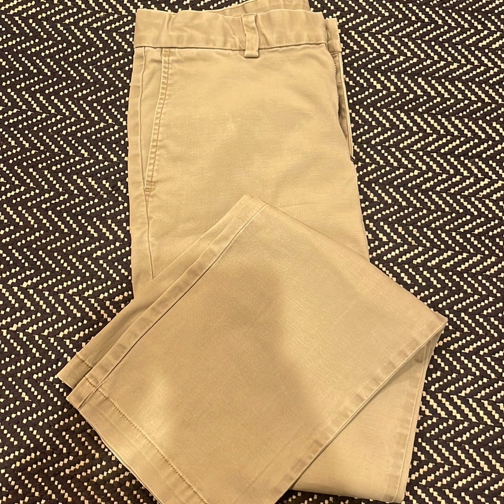 Vineyard vines boys khakis size 16